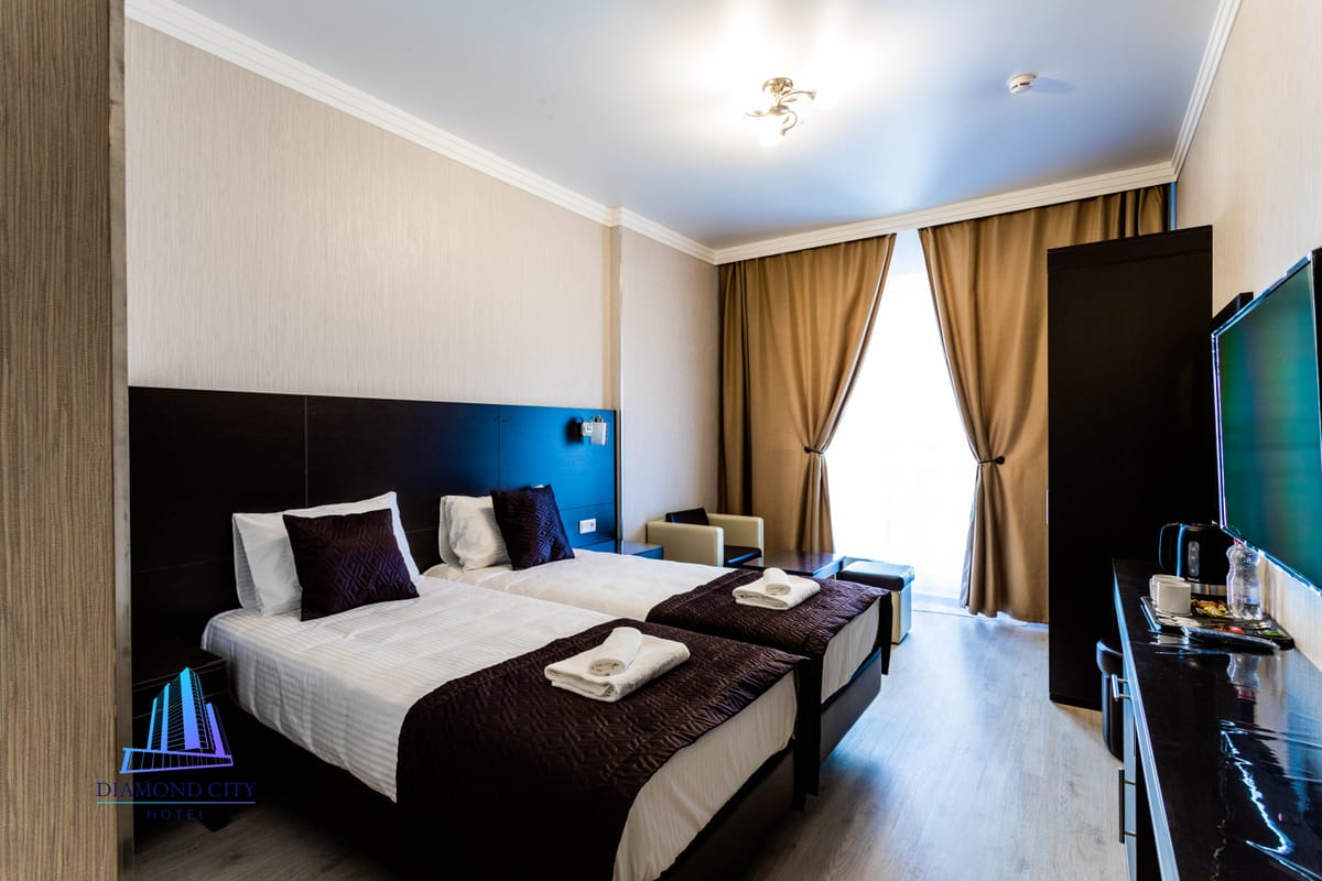 Hotel Diamond City — 1