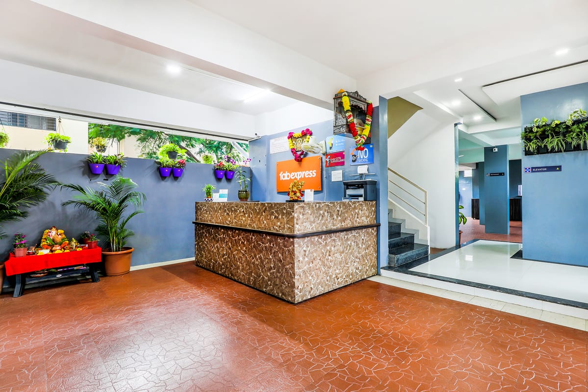 FabExpress DDPK Ajay Inn Pune Airport - 100% Safe Place to Stay — 3