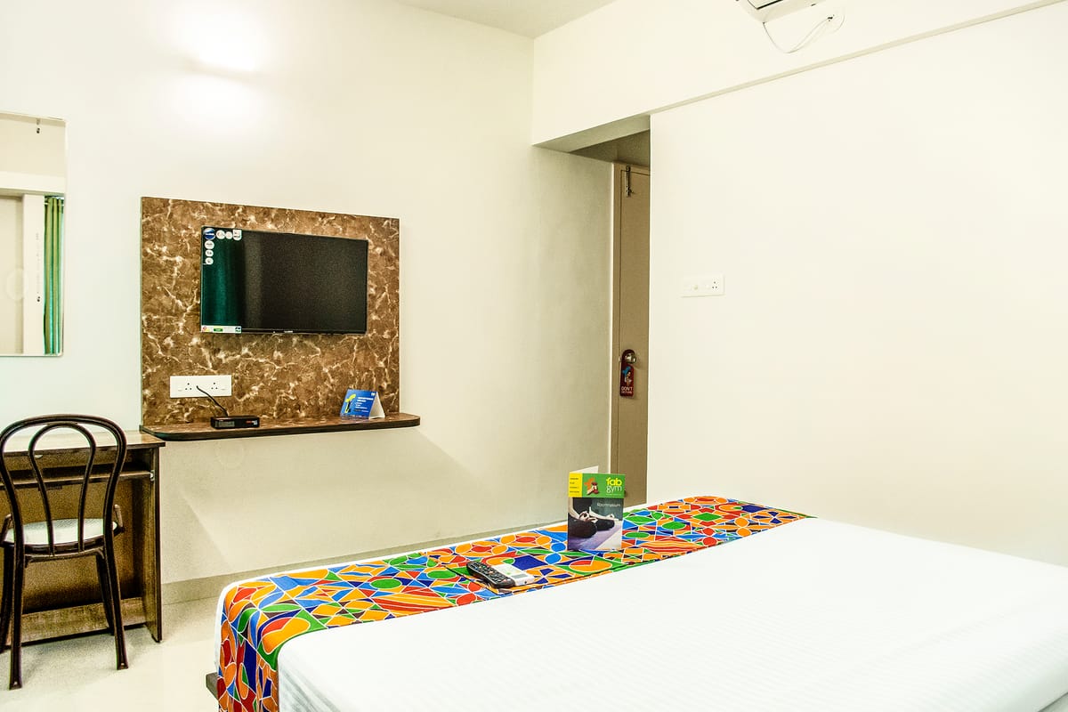 FabExpress DDPK Ajay Inn Pune Airport - 100% Safe Place to Stay — 5