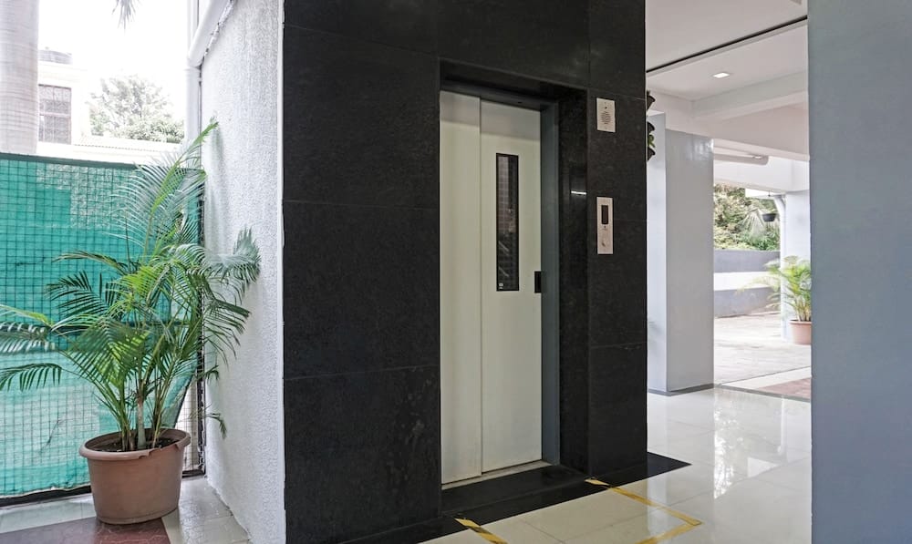 Treebo Diamond Residency - Ddpk Inn — 1