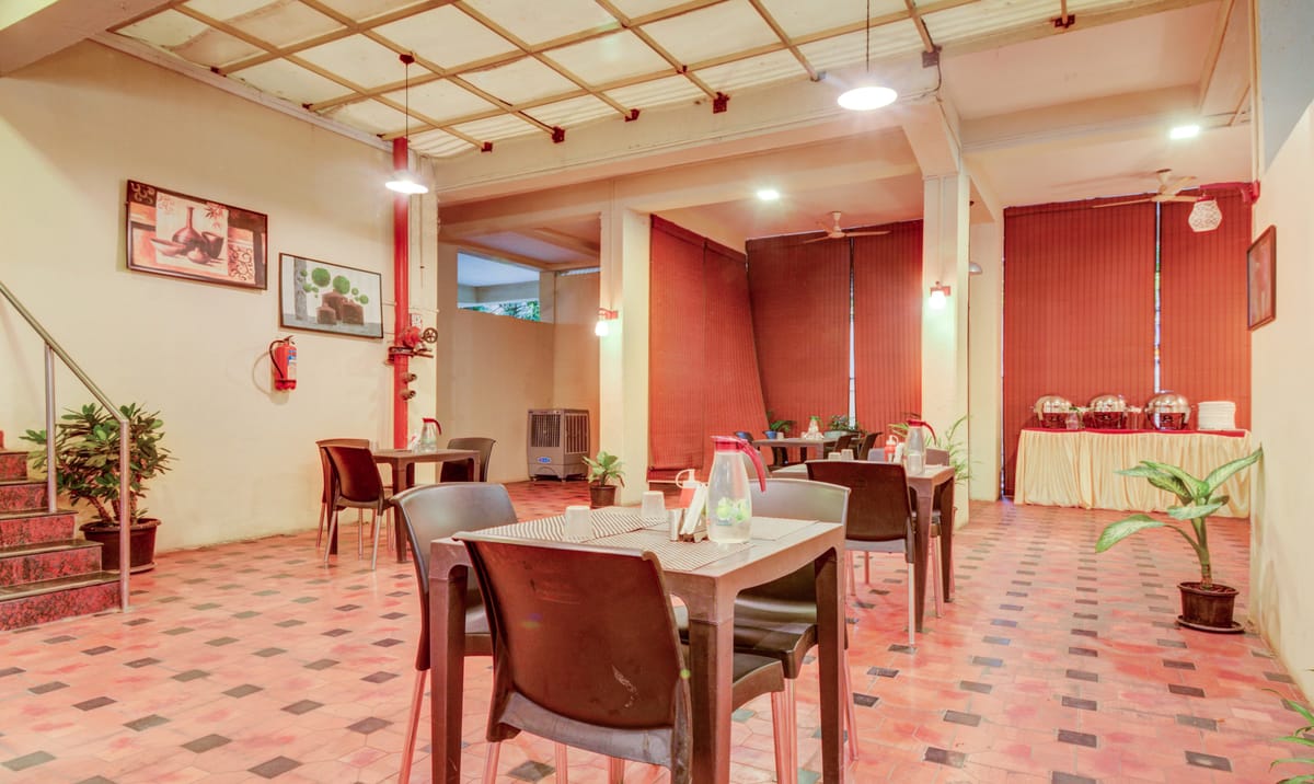 Treebo Iris Suites — 5