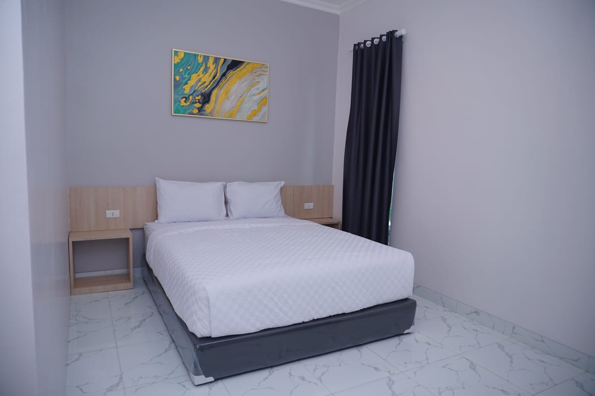 ROSA HOSTEL — 5