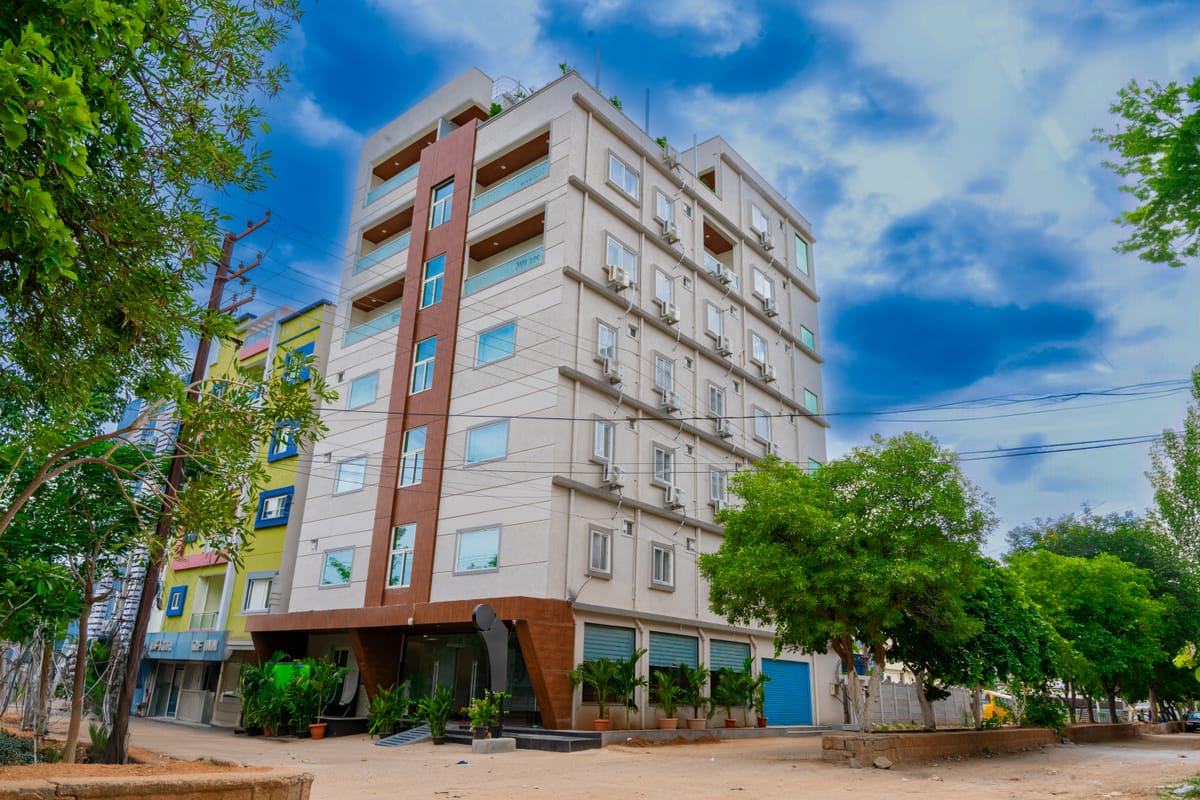 HOTEL AEROTEL — 5