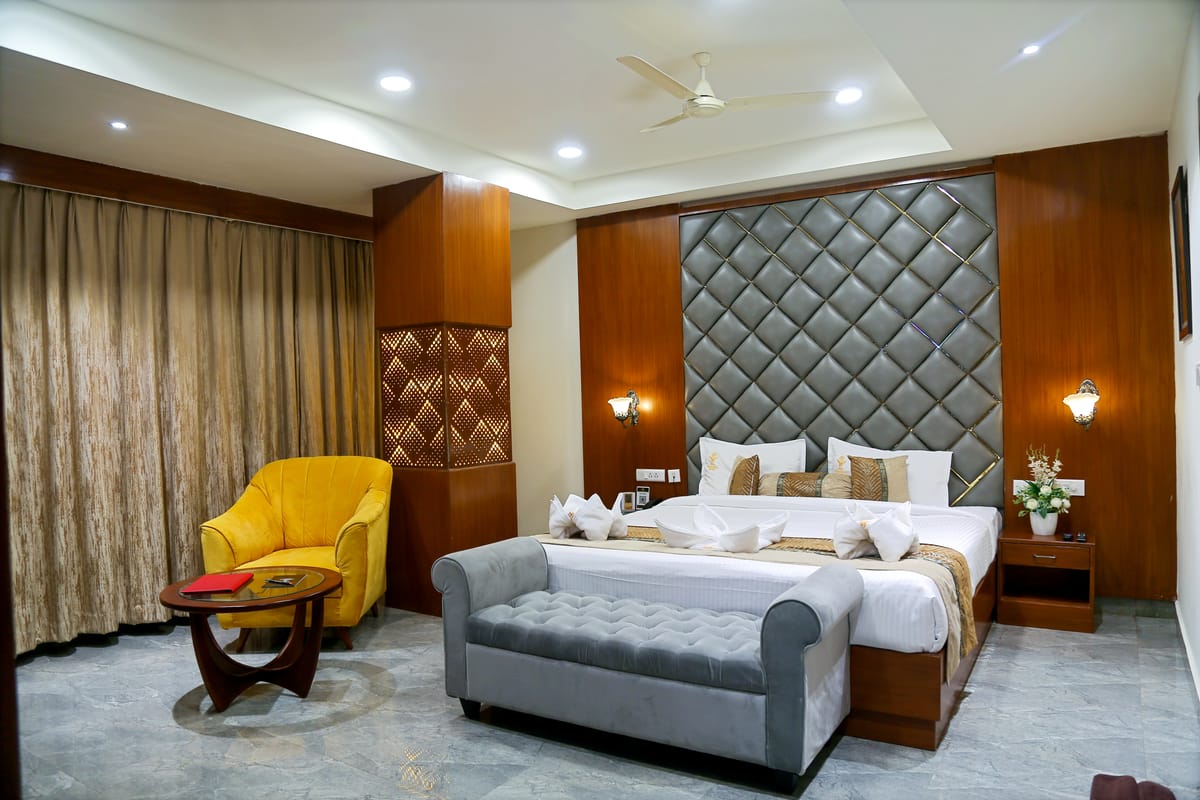 Hotel Hyderabad Grand — 1