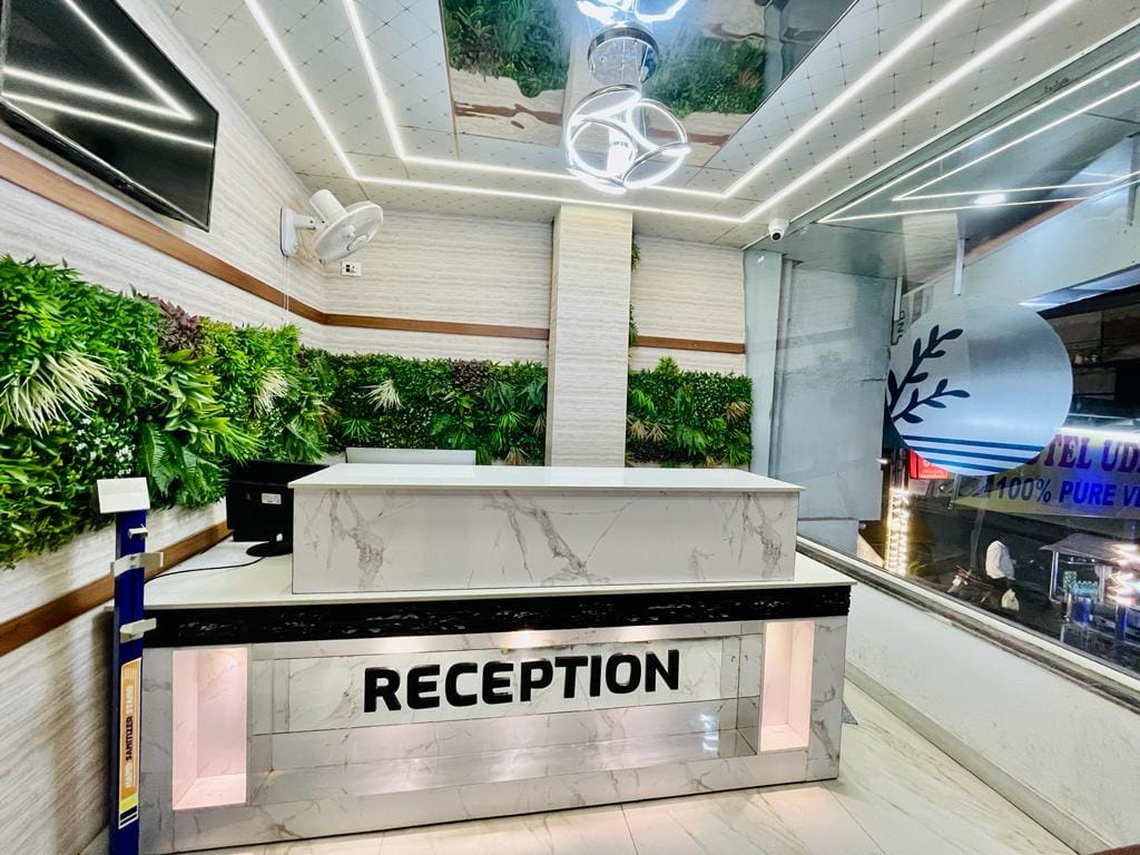 HOTEL LAKE VIEW AIRPORT ZONE | SHAMSHABAD HYDERABAD — 1