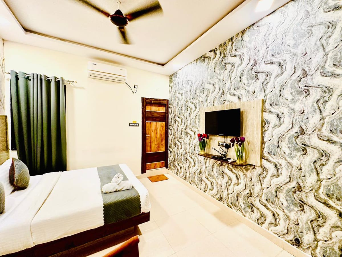 Hotel Sky International - Airport Zone Hyderabad — 1