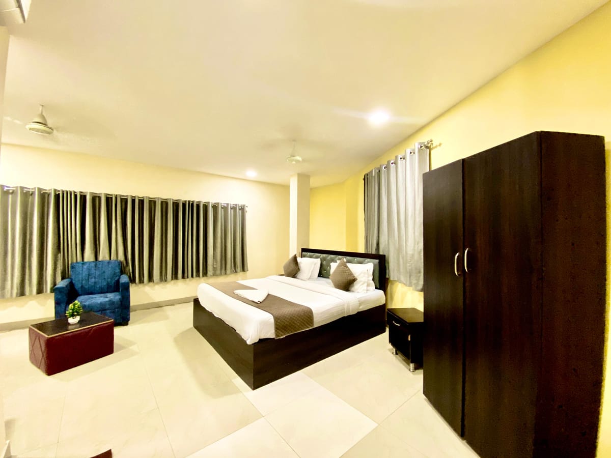 Hotel Sky Park Shamshabad Hyderabad — 1