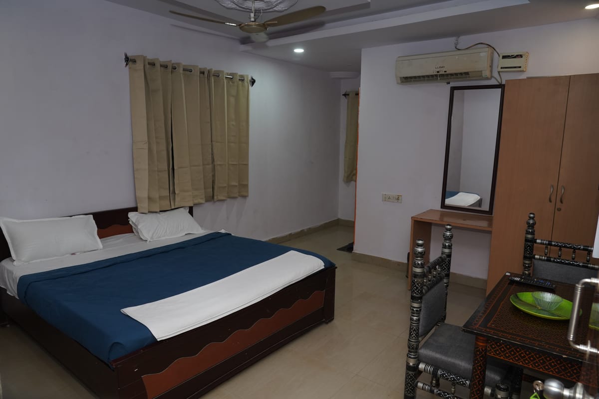HOTEL SLN INTERNATIONAL, SHAMSHABAD — 5