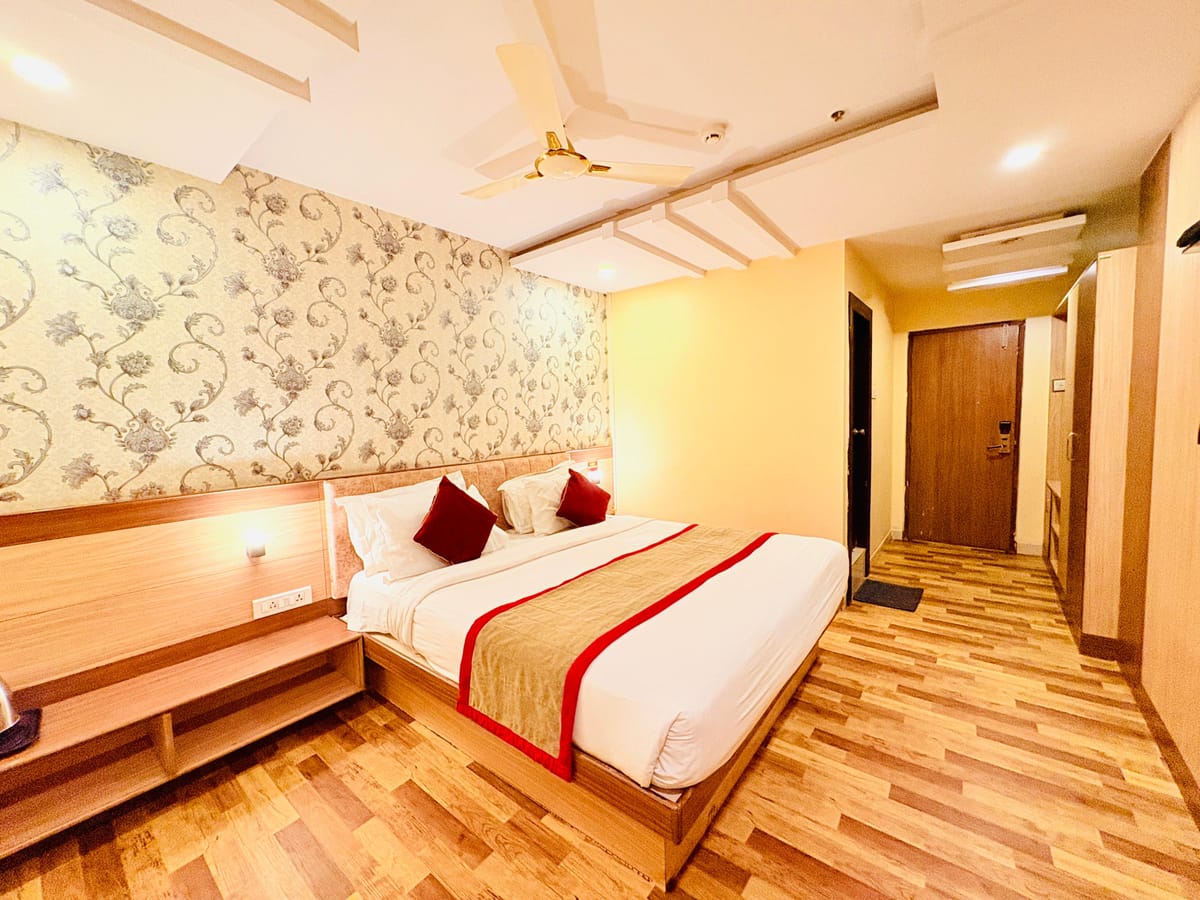 Hotel SM Deccan Park Airport zone — 2