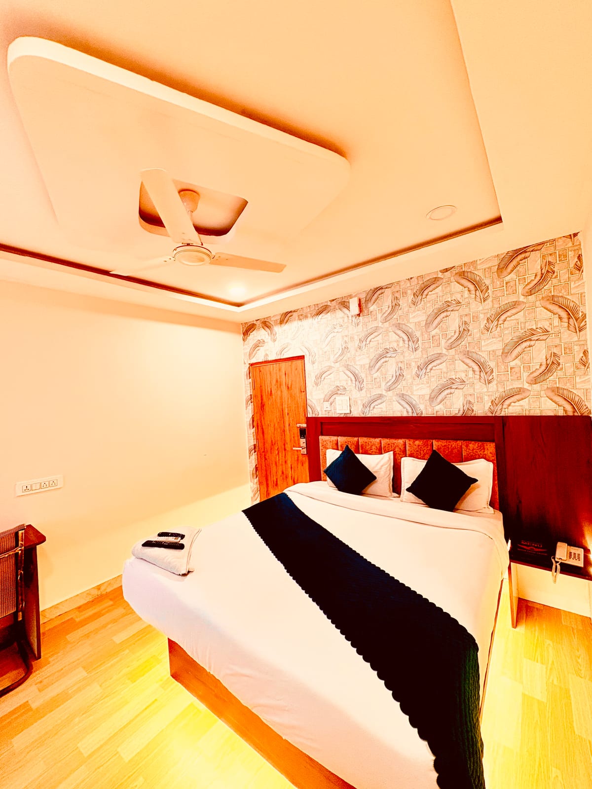 Hotel SM Eagle Grand Airport Zone Hyderabad Shamshabad — 1