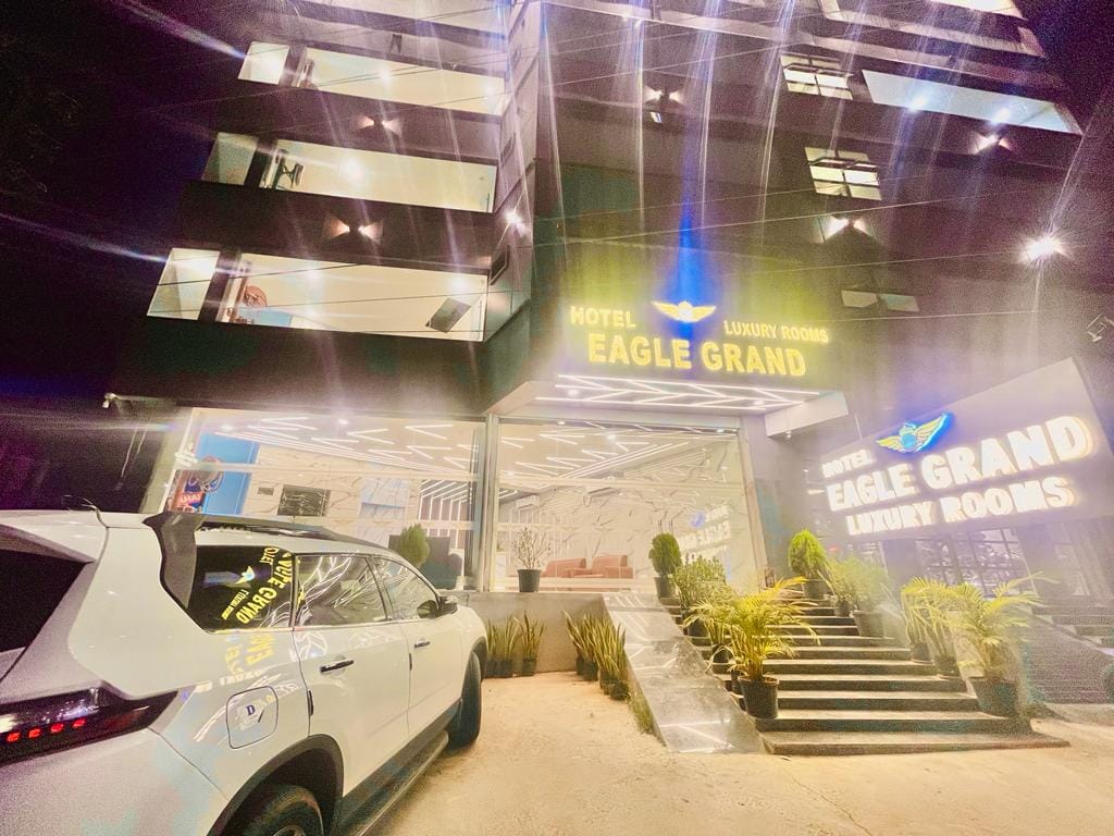 Hotel SM Eagle Grand Airport Zone Hyderabad Shamshabad — 2