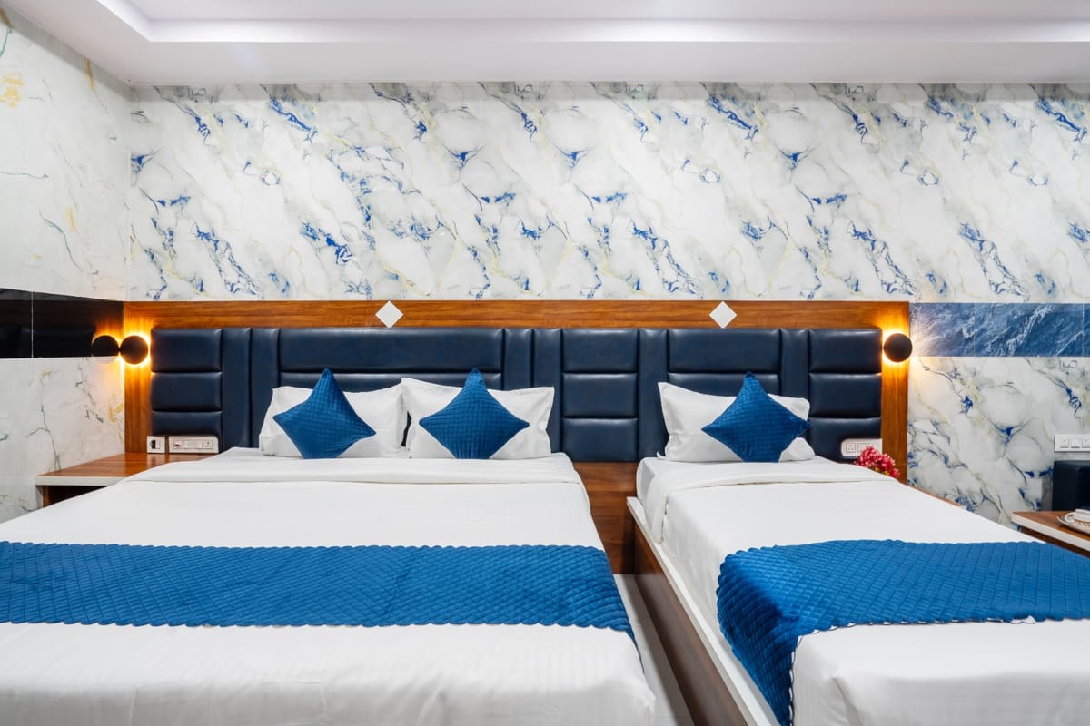 Sunrise Hotel — 4