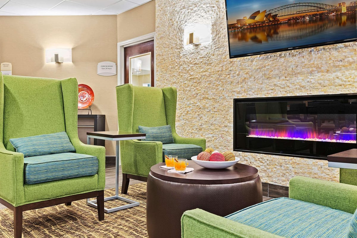 Comfort Inn Syosset-Long Island — 4