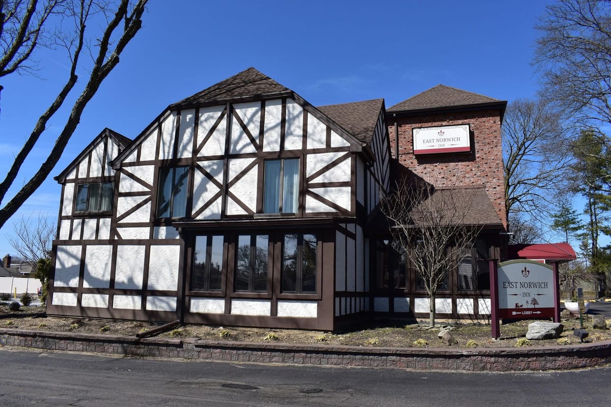 East Norwich Inn — 1