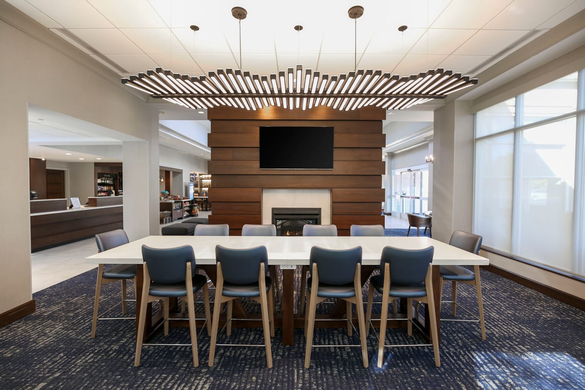 Hilton Garden Inn Melville — 4