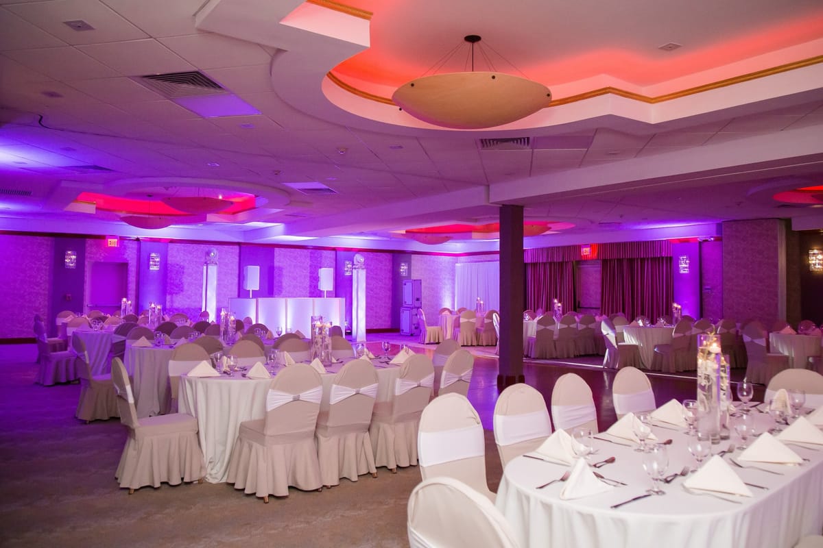 Holiday Inn Plainview-Long Island by IHG — 4