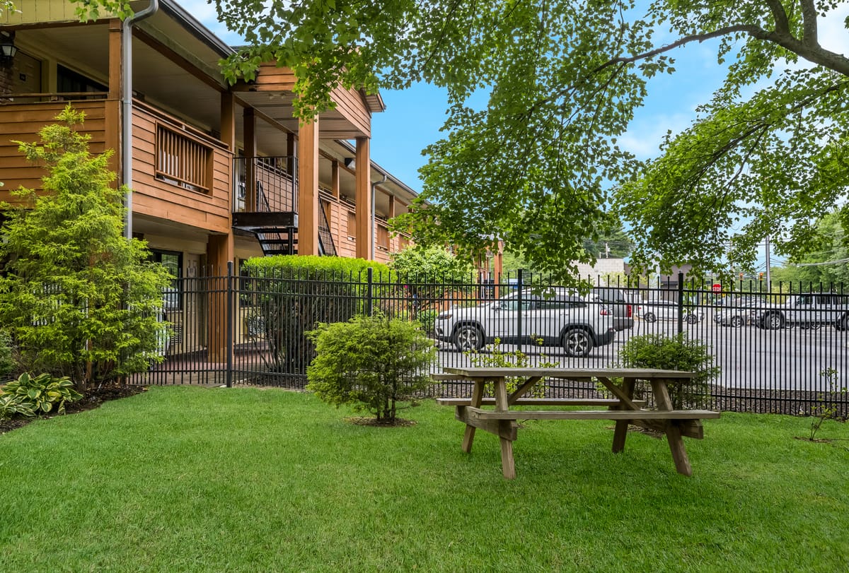 SureStay Plus by Best Western Woodbury Inn — 1