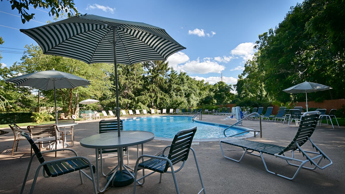 SureStay Plus by Best Western Woodbury Inn — 3