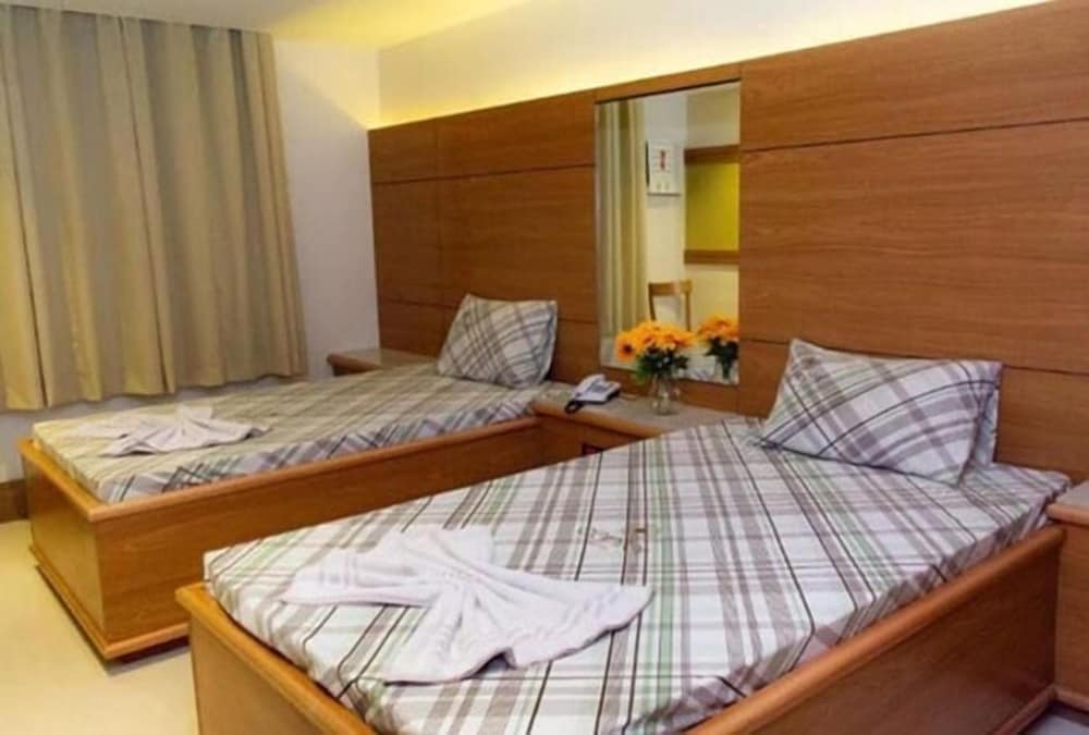 Center Hotel — 2