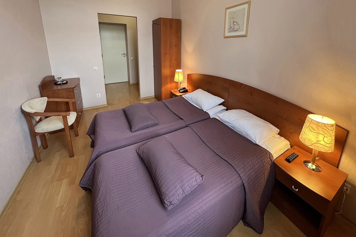 Obuhoff Hotel — 4