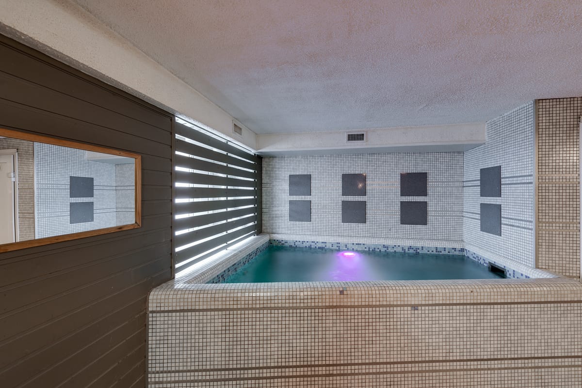 Otel' Ladoga — 1