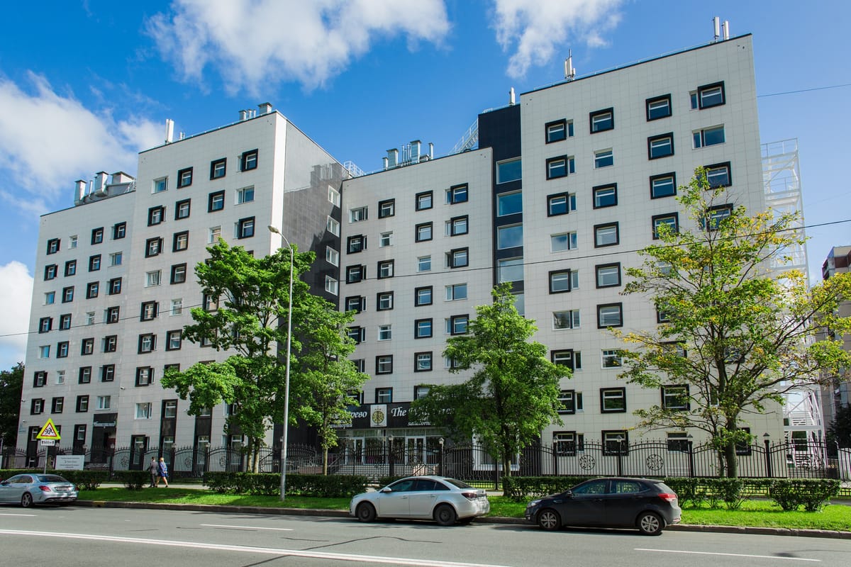 White Tree Hotel — 3