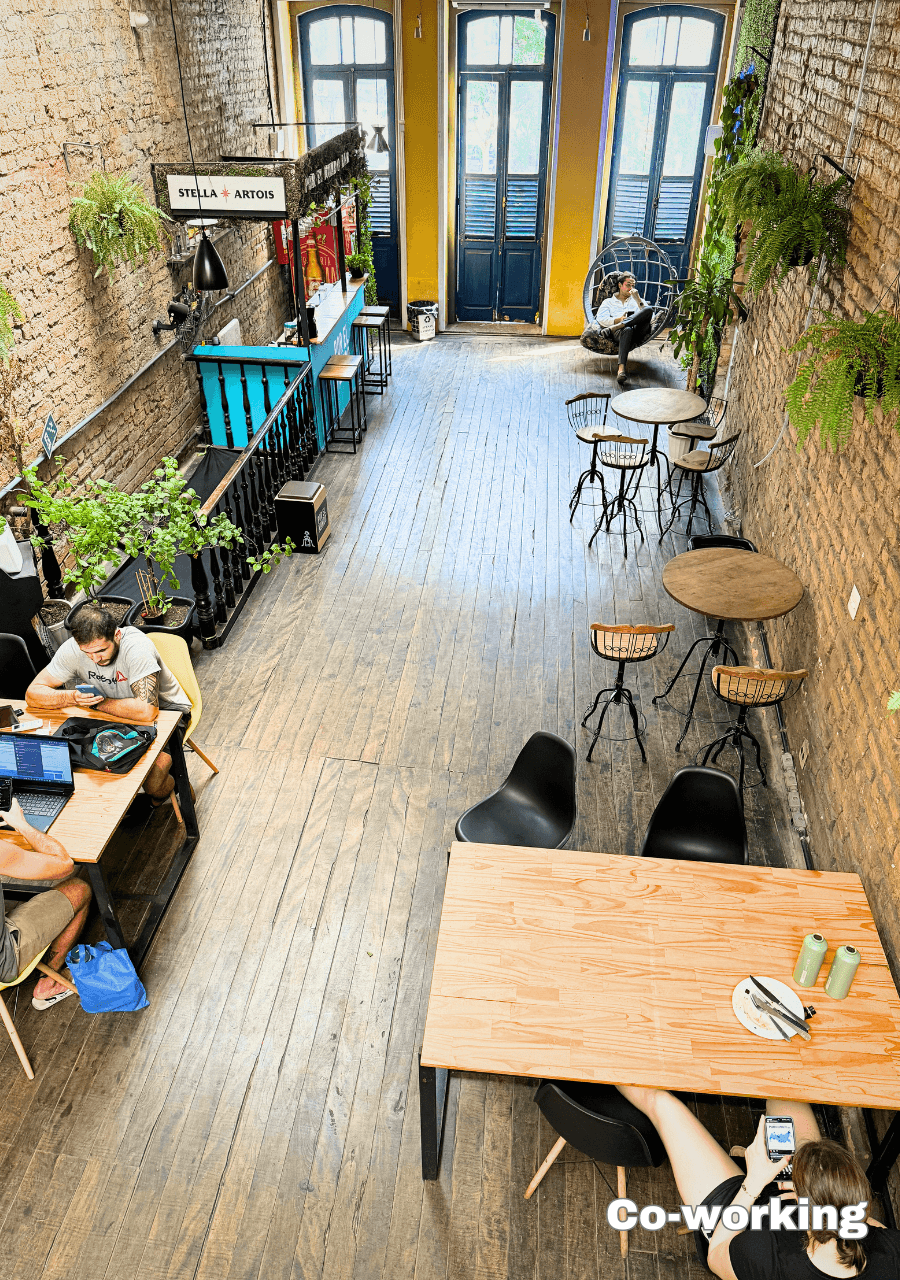 Por el Mundo Hostel — 1