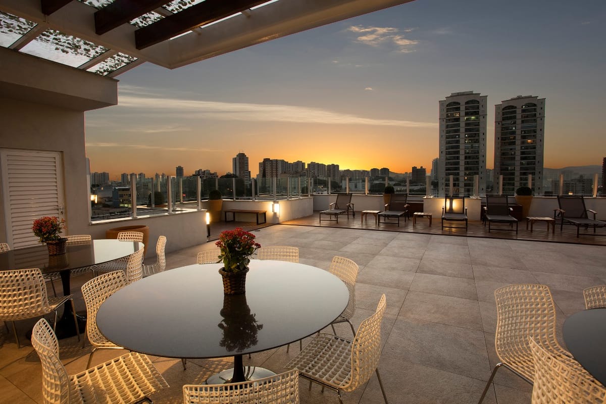 Summit Hotel Monaco — 2