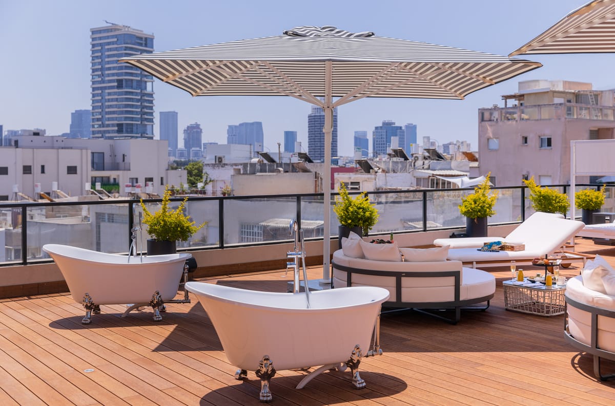 דברה בראון | Debrah Brown by Brown Hotels — 4