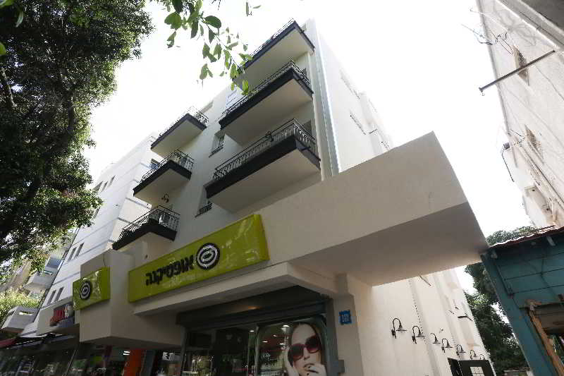 Dizengoff Avenue Hotel — 3