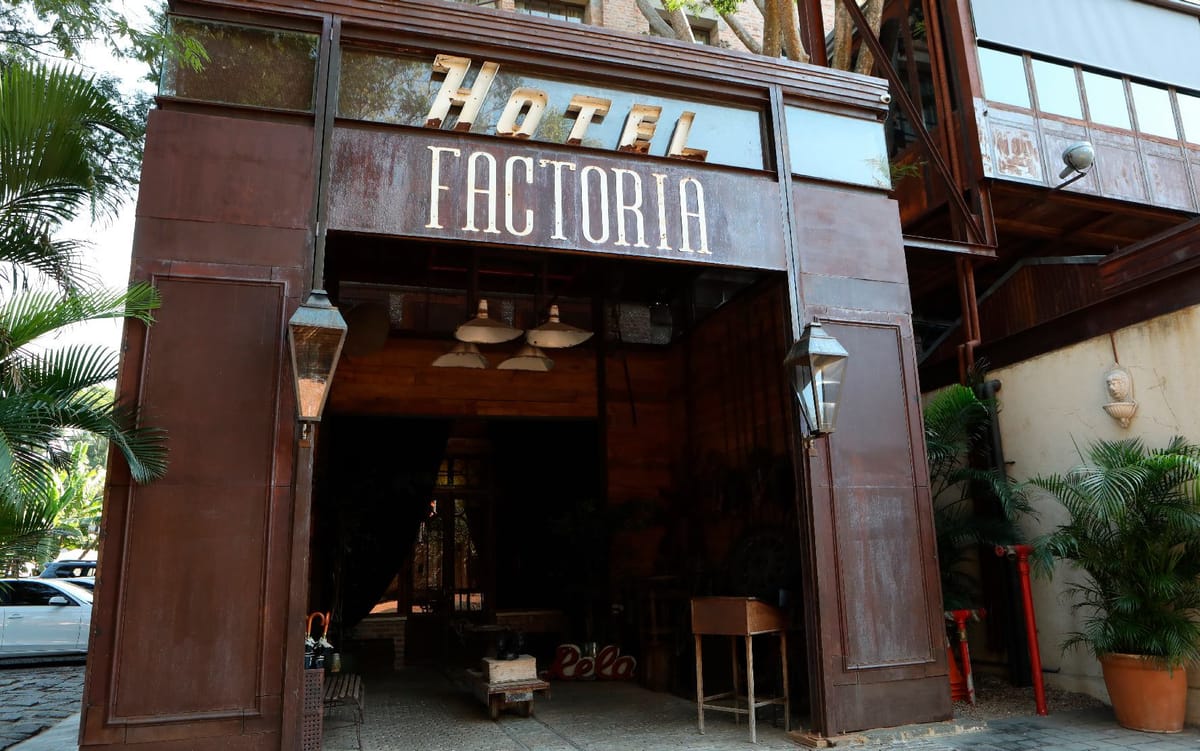 Factoria Hotel — 4