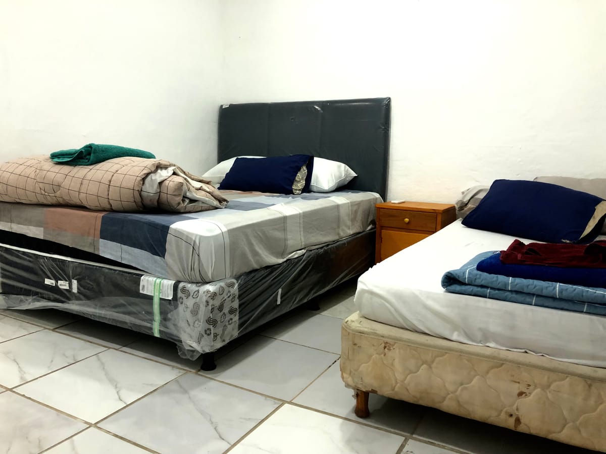 La escala aeropuerto bed and breakfast 中途停留住宿、早餐和床位 — 4