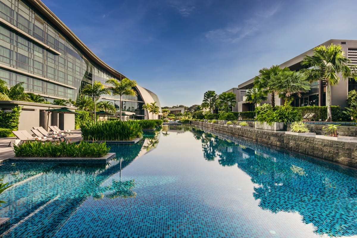 Dusit Thani Laguna Singapore — 2