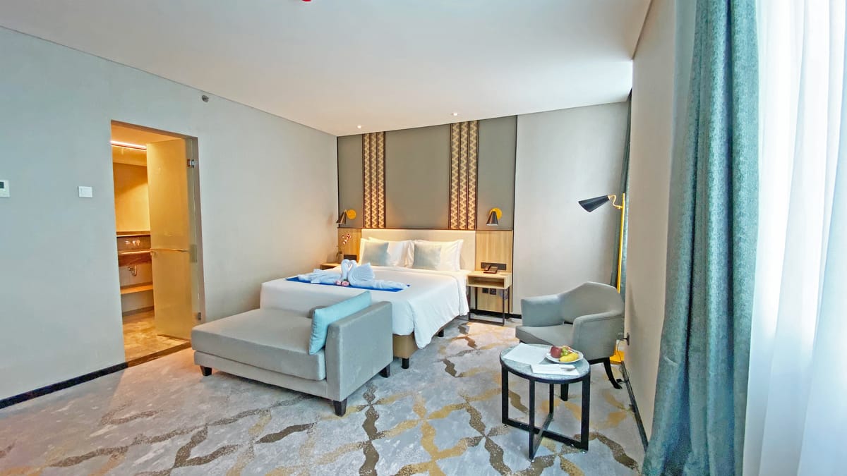 Anara Airport International Hotel — 2