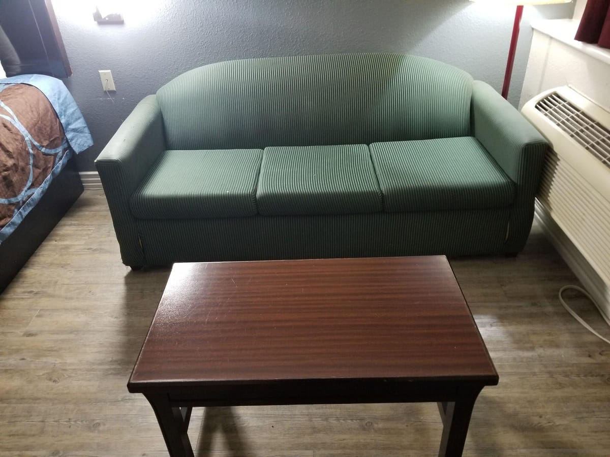 Executive Inn & Suites — 5
