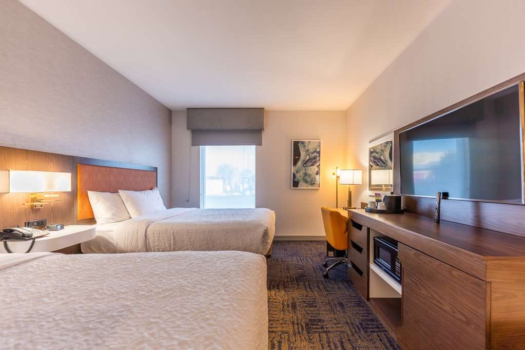 Hampton Inn & Suites Houston Sugar Land — 2