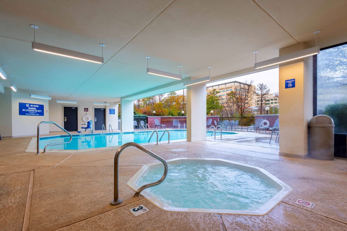 Heritage Inn Suites Houston/Sugar Land, Trademark by Wyndham — 1