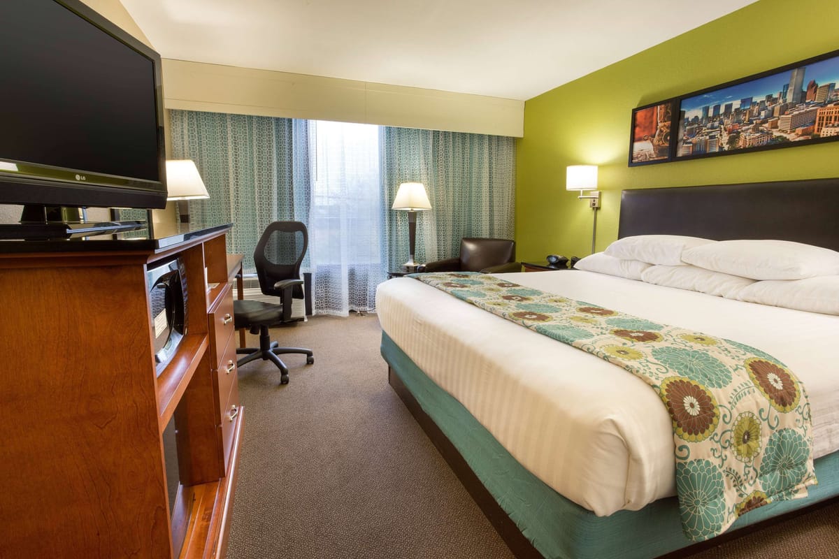 Heritage Inn Suites Houston/Sugar Land, Trademark by Wyndham — 2