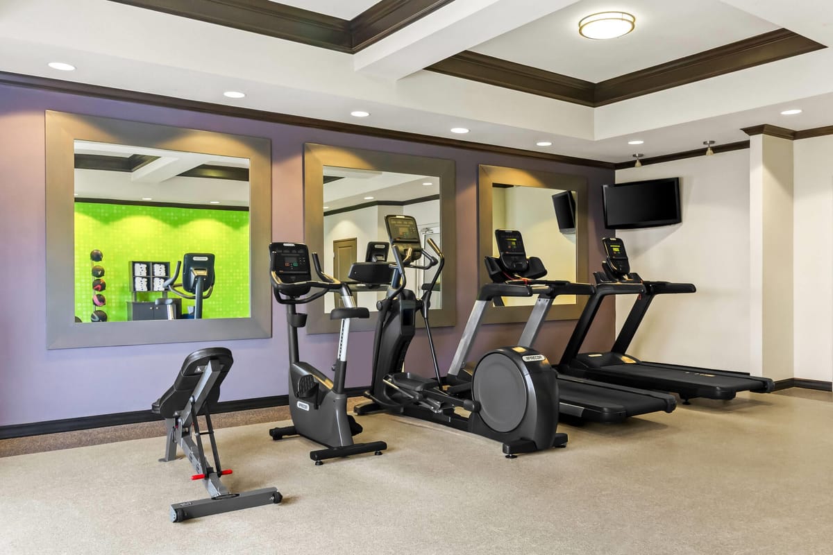 La Quinta Inn & Suites by Wyndham Houston Energy Corridor — 5