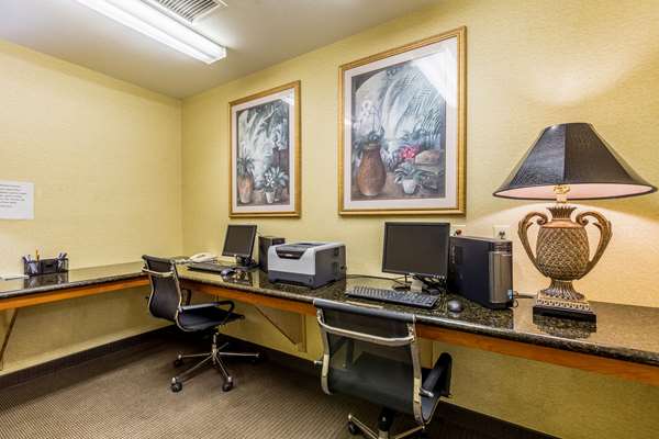 Sleep Inn & Suites Stafford - Sugarland — 4