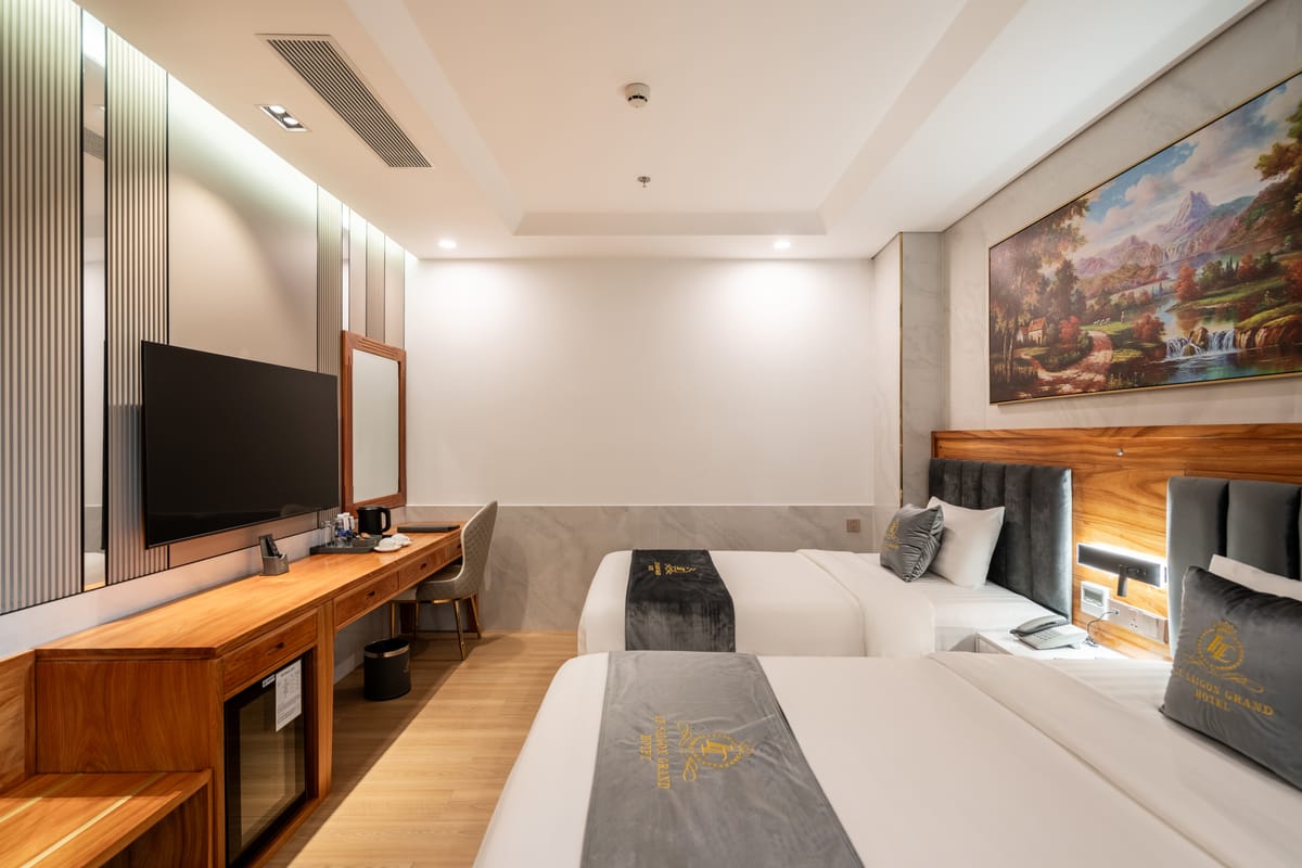 LE SAIGON GRAND HOTEL — 4