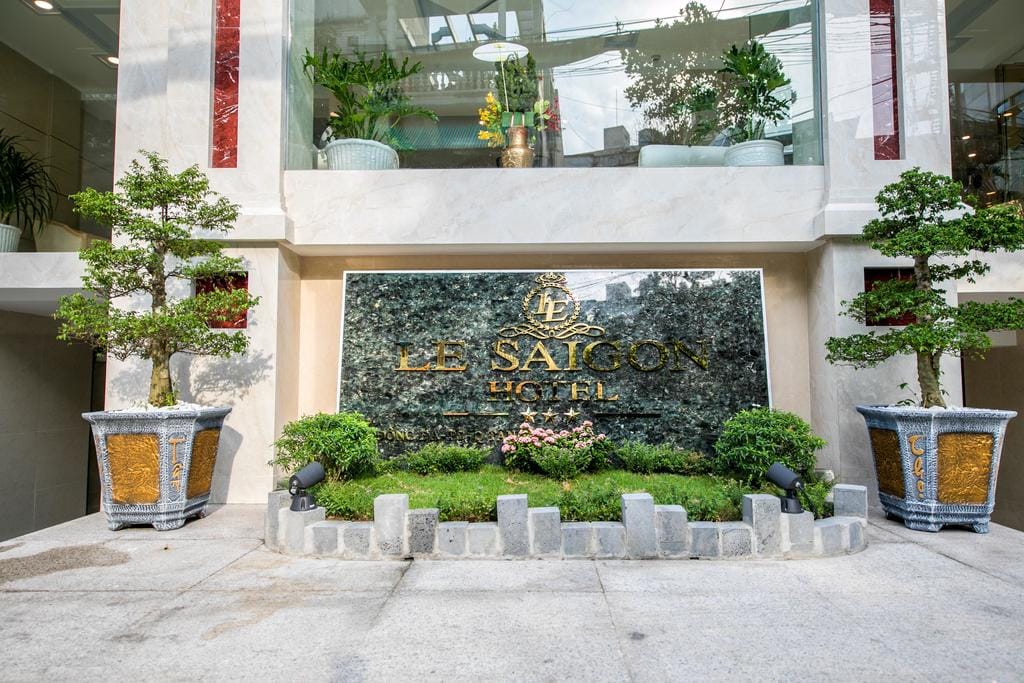 Le Saigon Hotel — 2