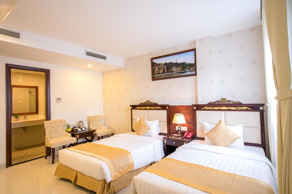 Le Saigon Hotel — 4