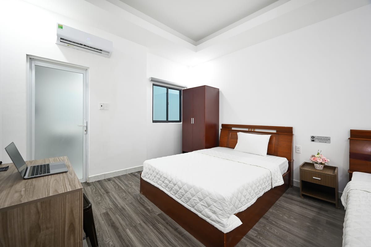 Yoko Airport Saigon Hotel — 5