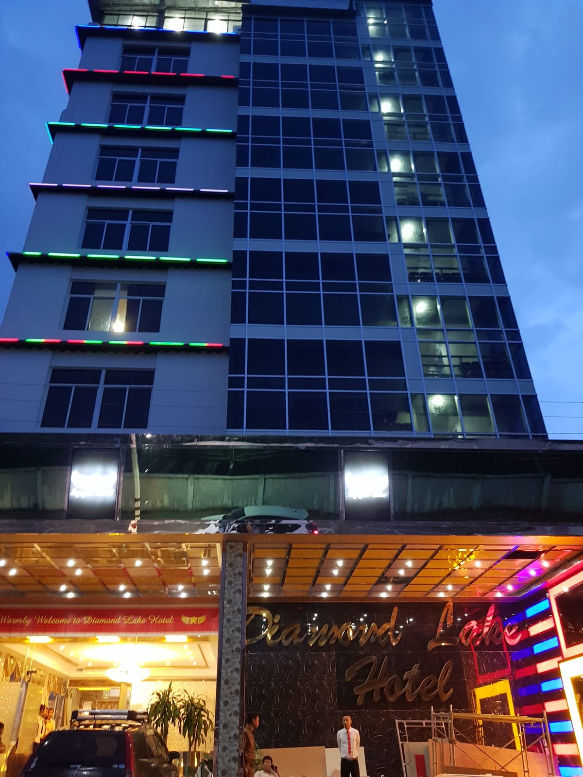 Diamond Lake Hotel — 1