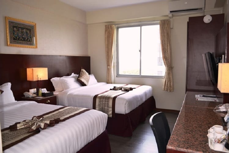 Hotel Broadway — 2