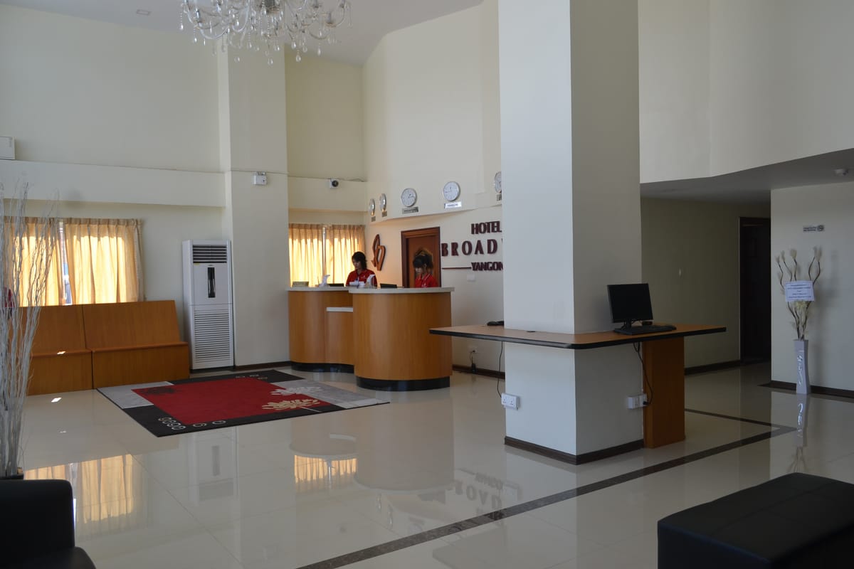 Hotel Broadway — 3