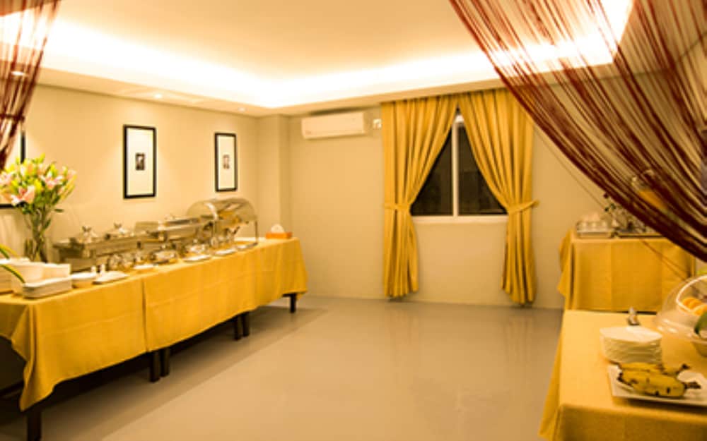 Shwe Pyi San Yar Hotel — 5