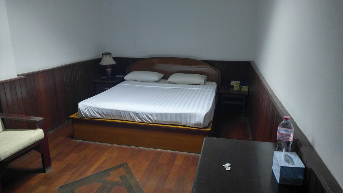 Yangon Airport Hotel — 5